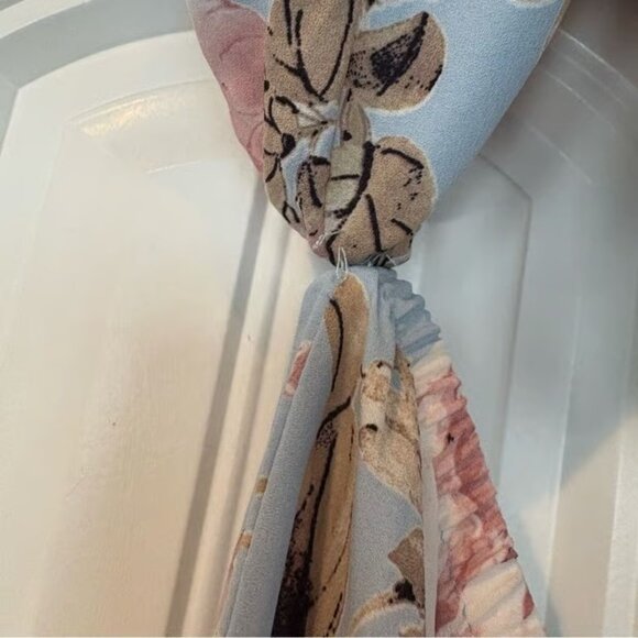 Oddy Blue Floral Off Shoulder Top Size Medium - Picture 6 of 7